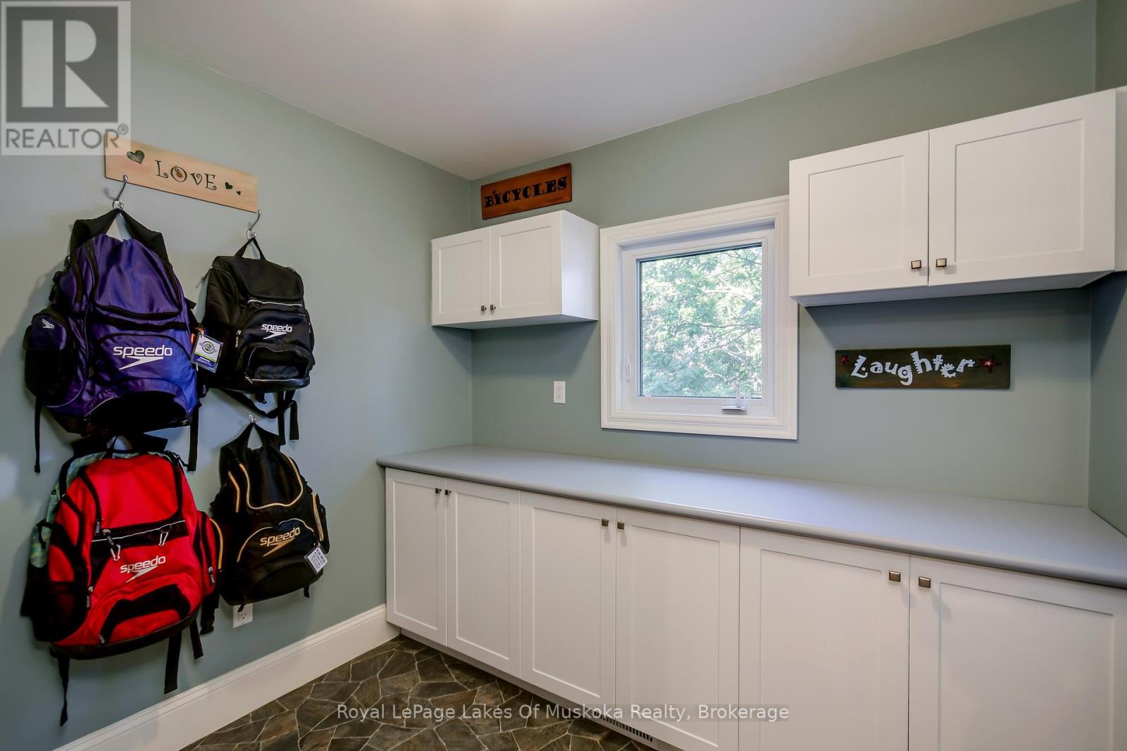 230 Ecclestone Drive, Bracebridge, Ontario  P1L 1G4 - Photo 23 - X12134713