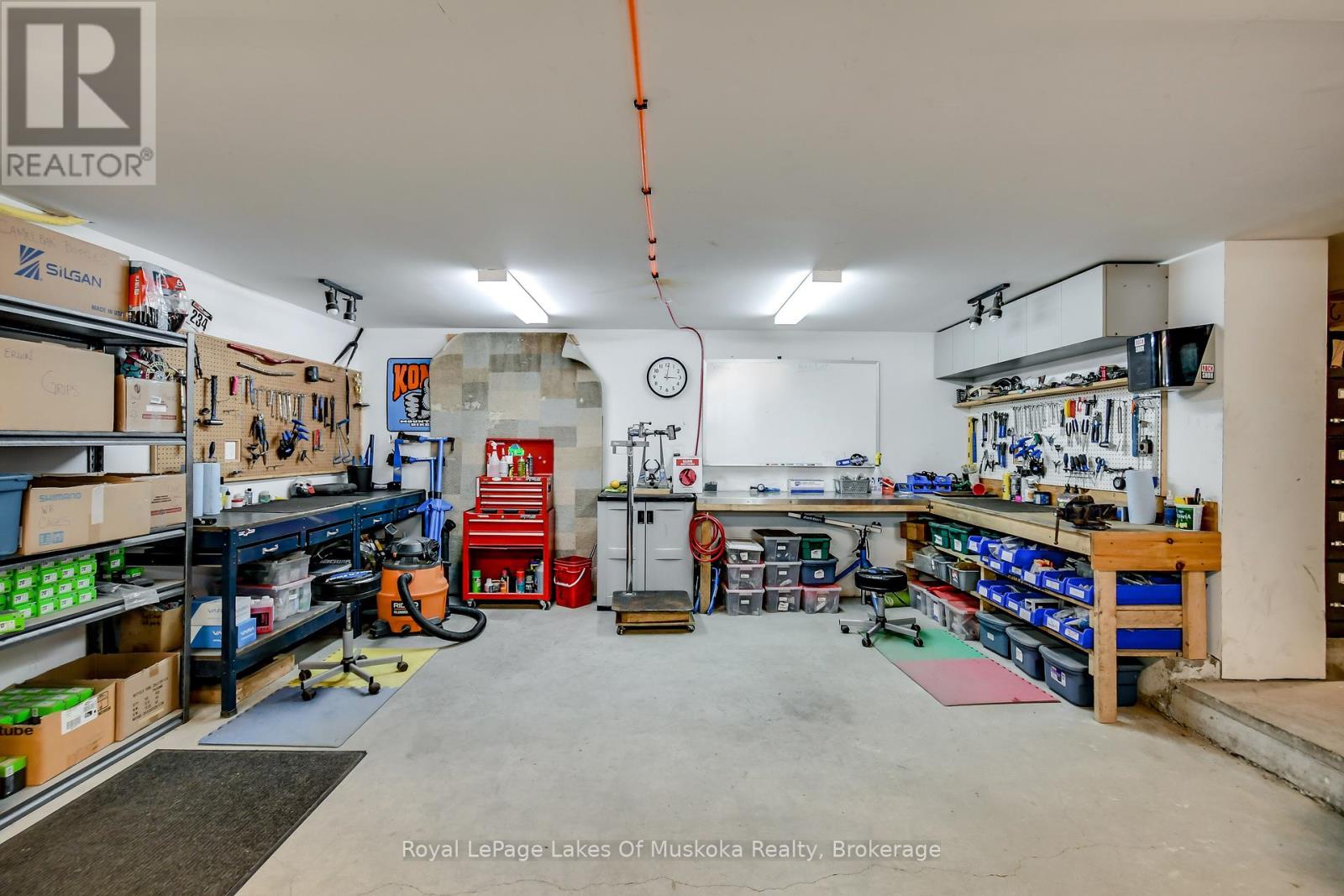 230 Ecclestone Drive, Bracebridge, Ontario  P1L 1G4 - Photo 37 - X12134713