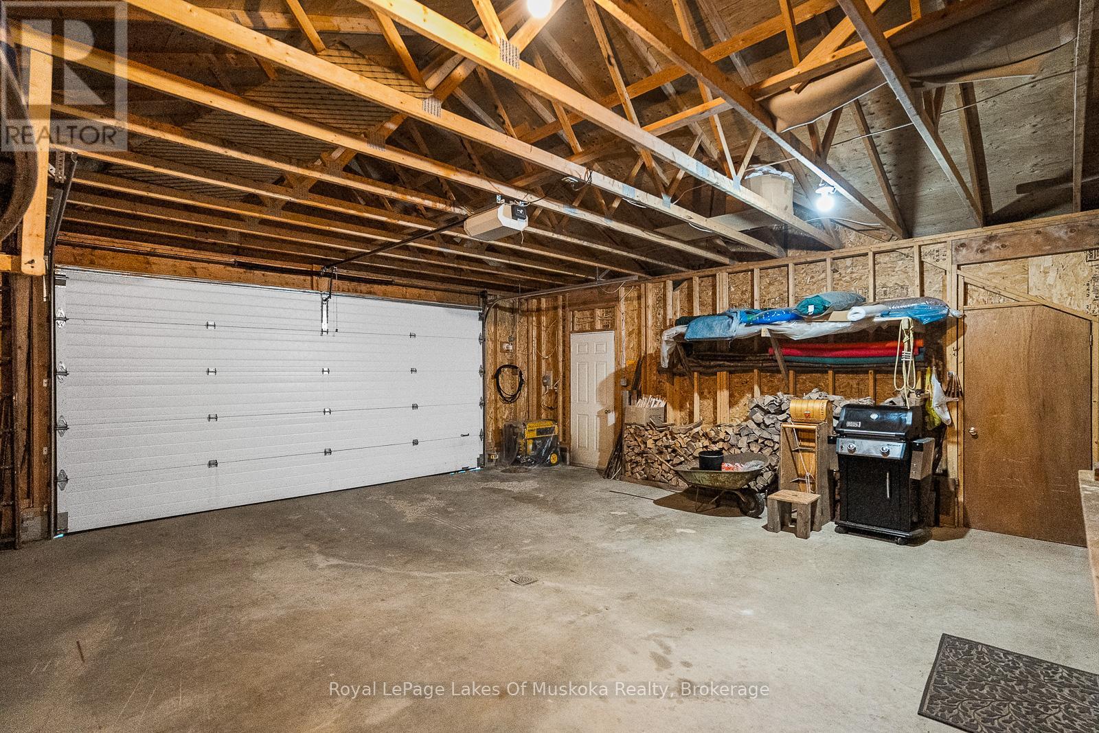 1096 Farmer Hays Drive, Algonquin Highlands, Ontario  P0A 1E0 - Photo 37 - X12134735
