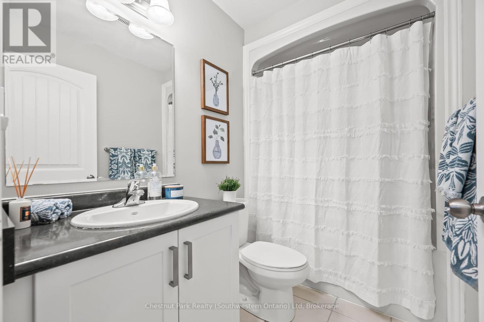 20 Tanton Avenue, Centre Wellington, Ontario  N1M 0C3 - Photo 38 - X12134773