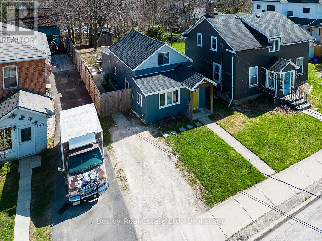 Property at 153 TROWBRIDGE STREET W image 2