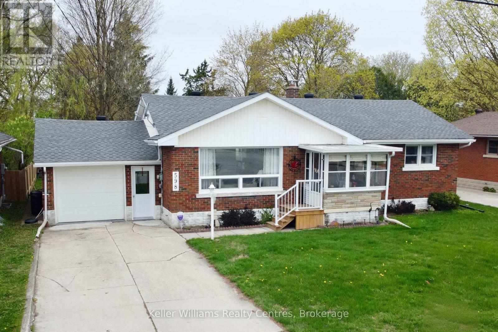 Property at 598 13TH AVENUE image 2