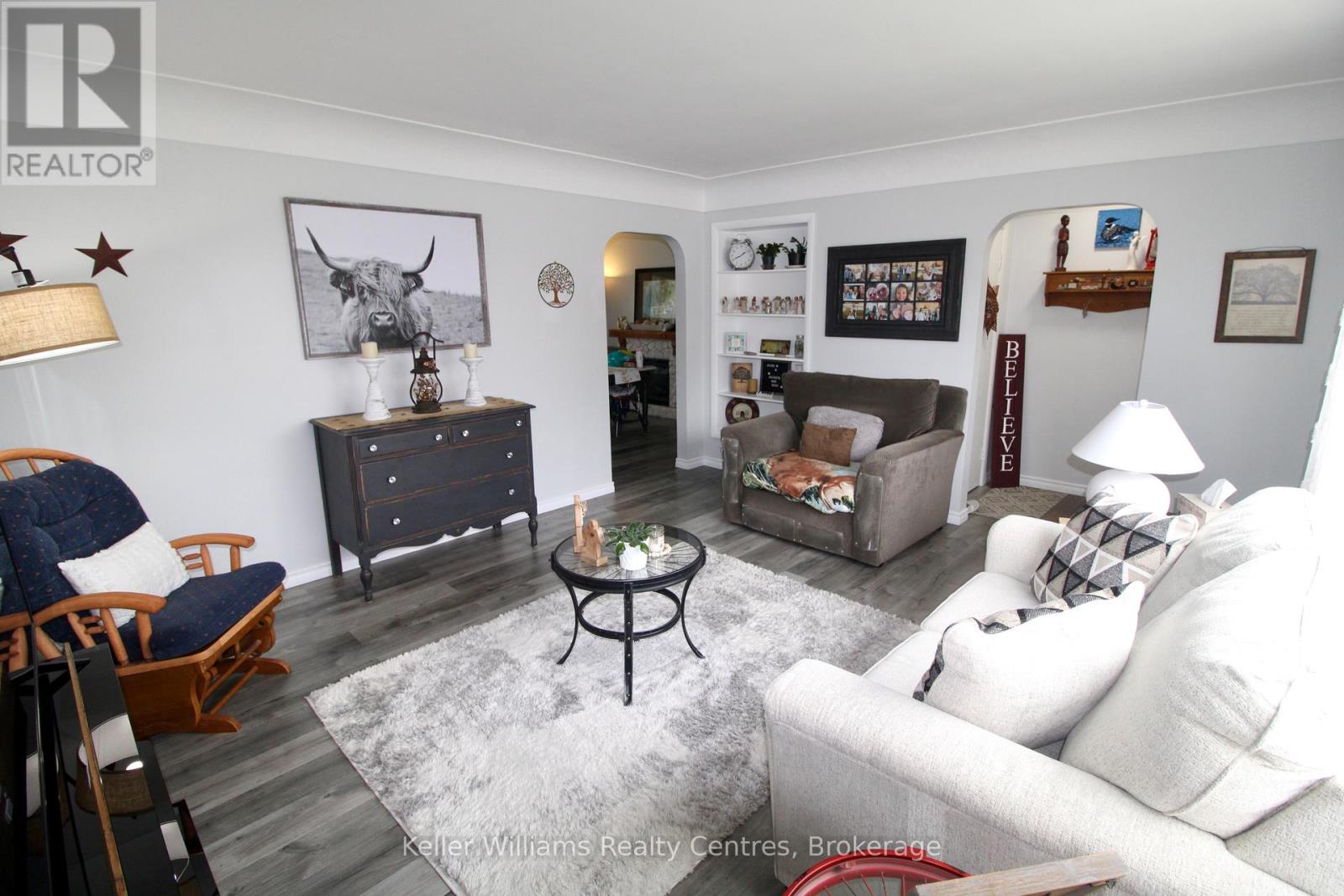 598 13th Avenue, Hanover, Ontario  N4N 2X1 - Photo 7 - X12134878