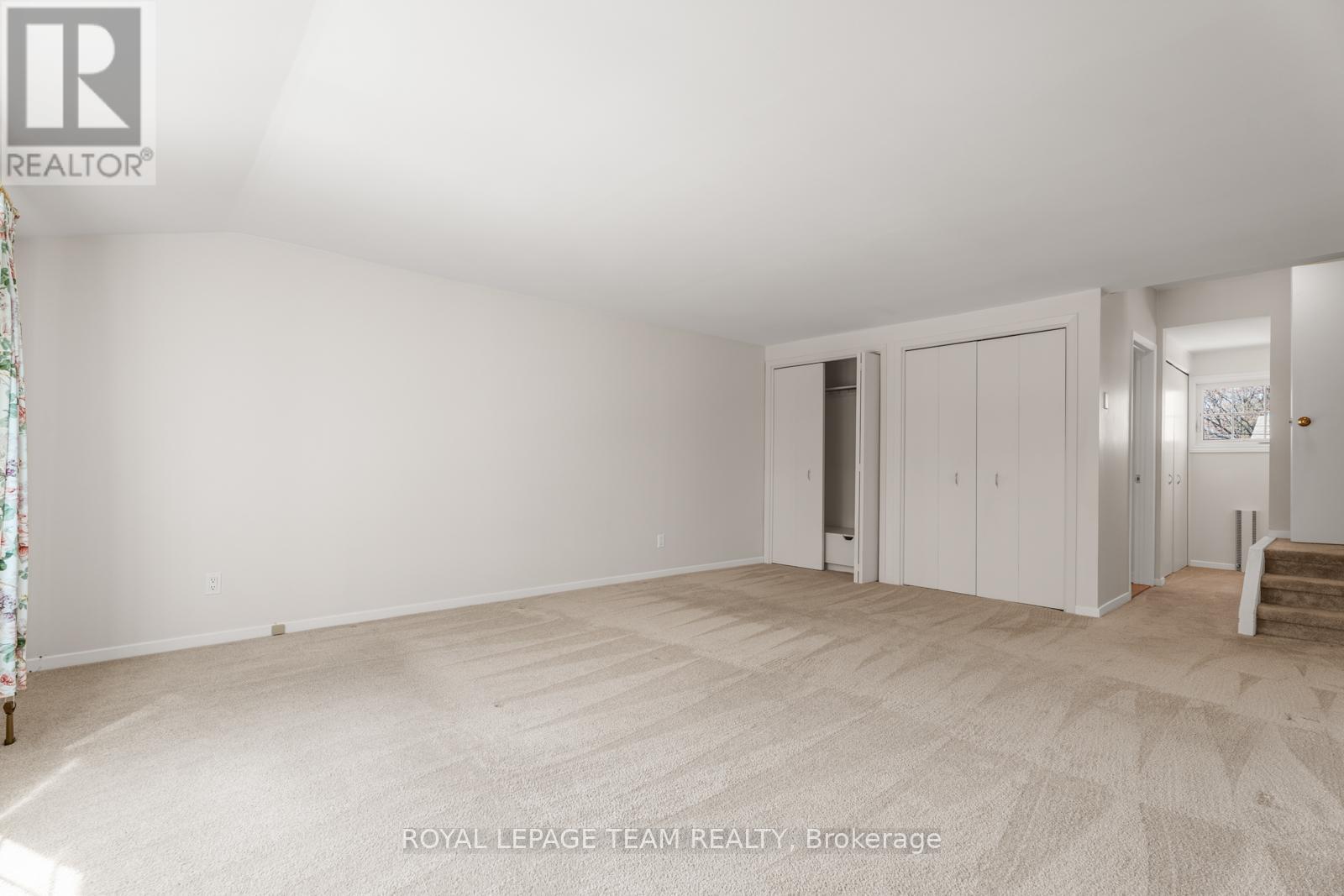 793 Dunloe Avenue, Ottawa, Ontario  K1K 0K3 - Photo 12 - X12134856