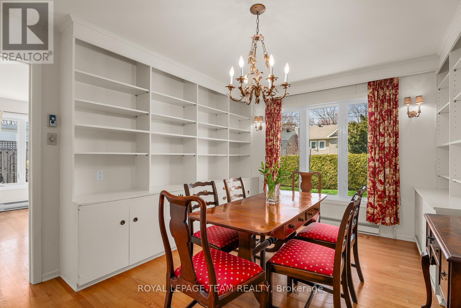 793 Dunloe Avenue, Ottawa, Ontario  K1K 0K3 - Photo 5 - X12134856