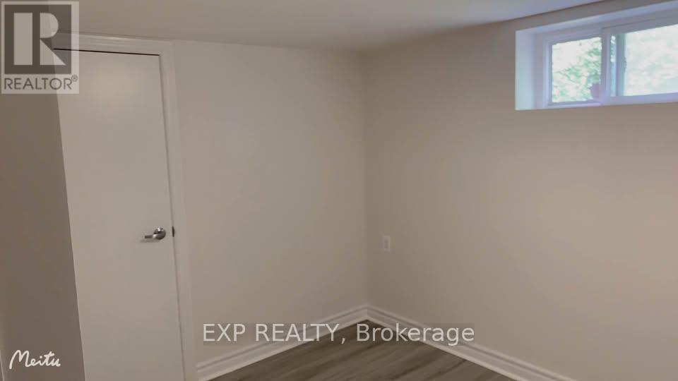 292 Poyntz Avenue, Toronto, Ontario  M2N 1J9 - Photo 4 - C12134621