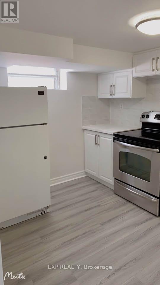 292 Poyntz Avenue, Toronto, Ontario  M2N 1J9 - Photo 5 - C12134621