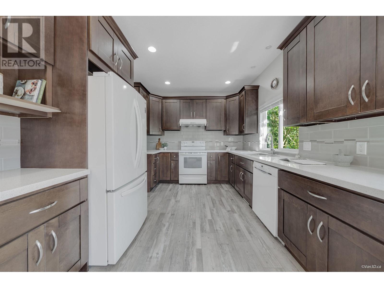 1202 Yangtze Place, Port Coquitlam, British Columbia  V3B 7X1 - Photo 13 - R2990513