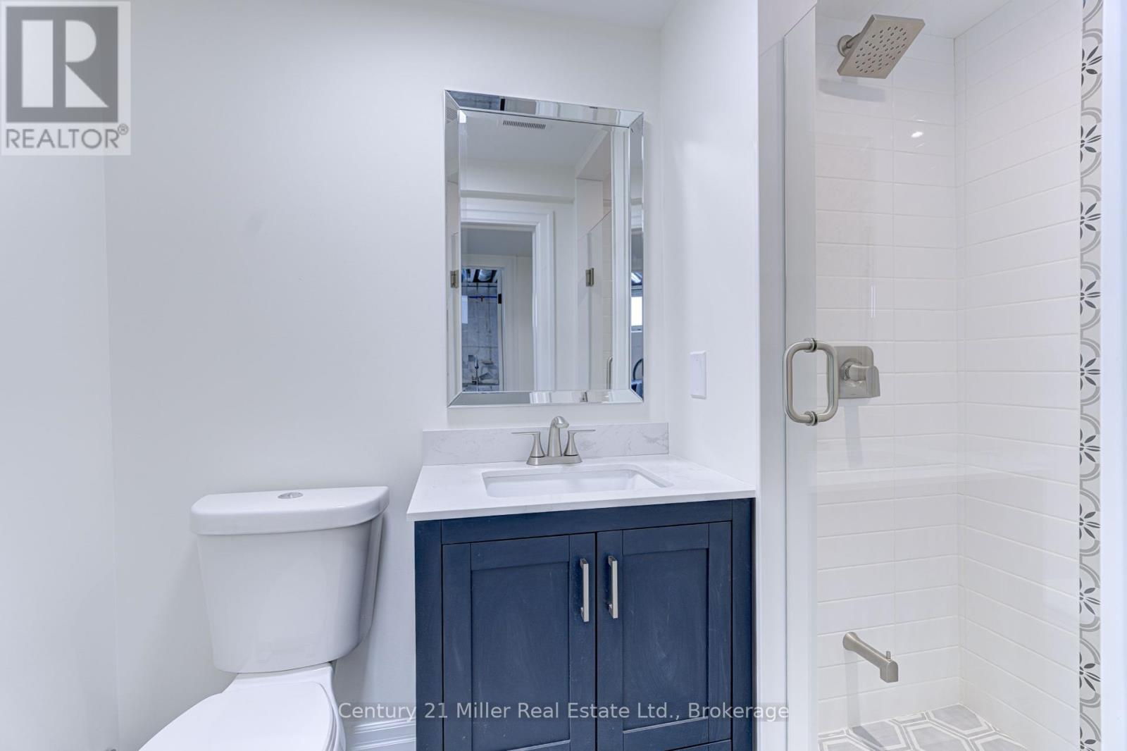 1195 Queens Avenue, Oakville, Ontario  L6H 2B7 - Photo 34 - W12134852
