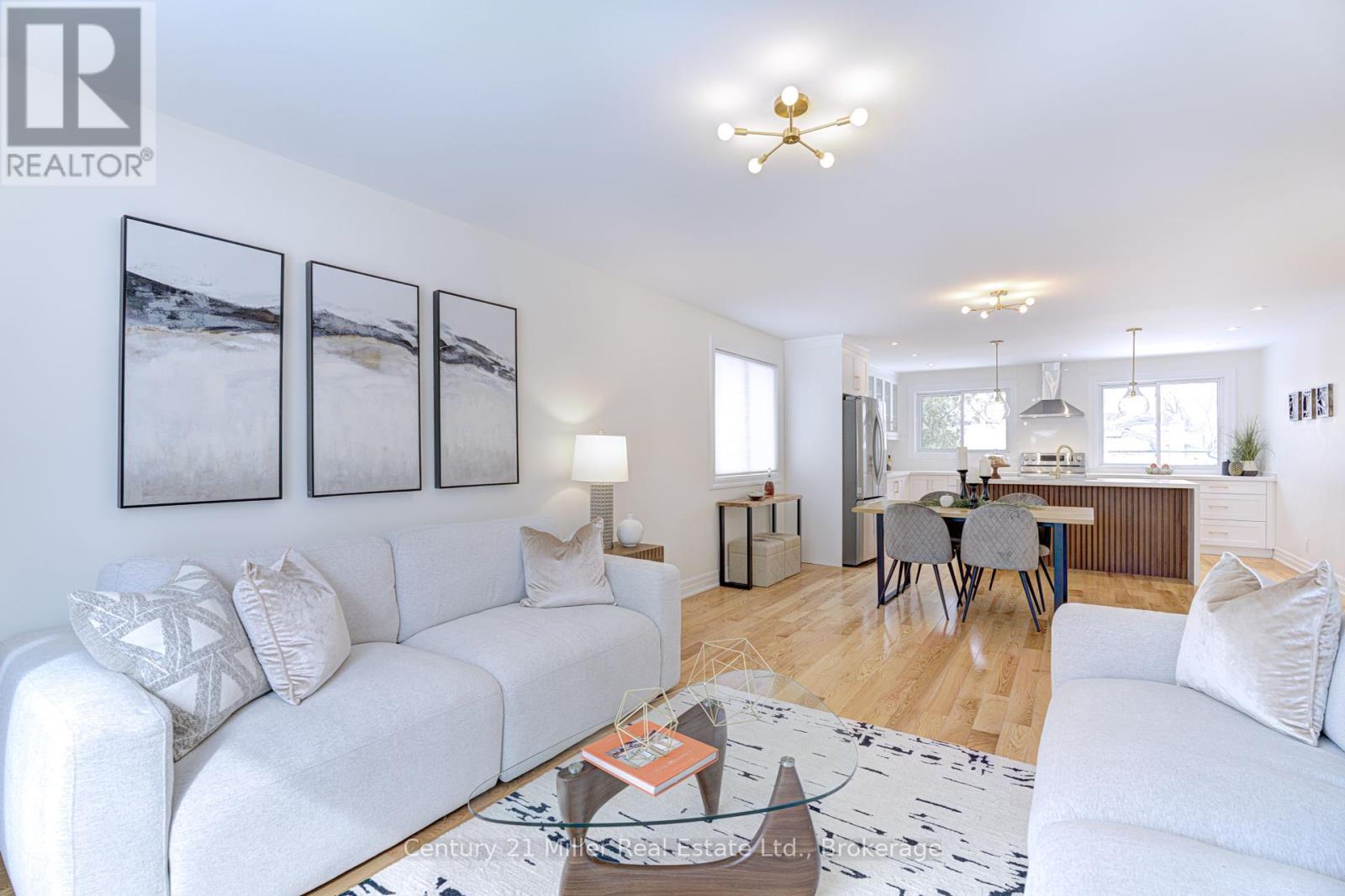 1195 Queens Avenue, Oakville, Ontario  L6H 2B7 - Photo 7 - W12134852