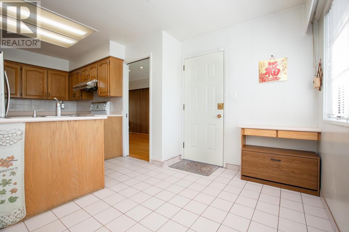 532 W 64th Avenue, Vancouver, British Columbia  V6P 2K9 - Photo 9 - R2997291