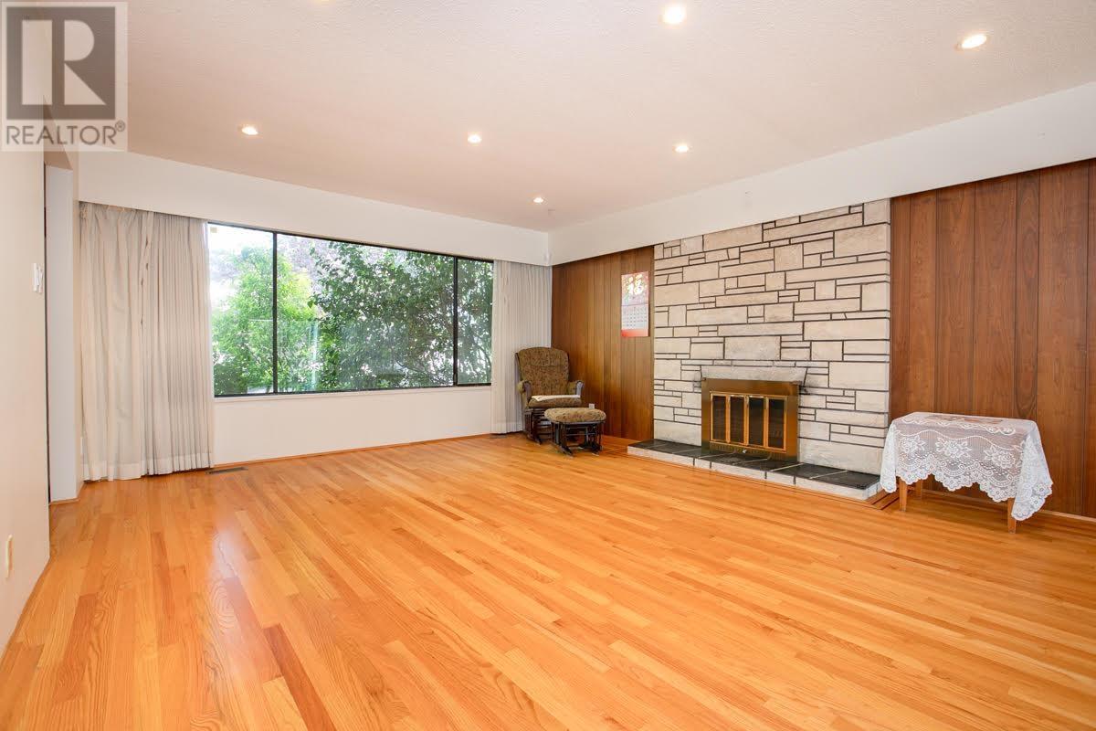 Property at 532 W 64TH AVENUE image 3