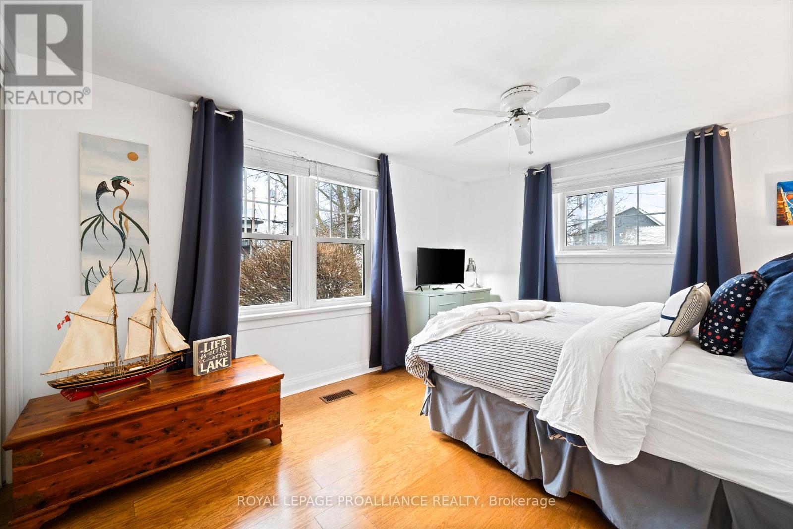 34 Ridley Street, Prince Edward County, Ontario  K8N 4Z1 - Photo 43 - X12041569