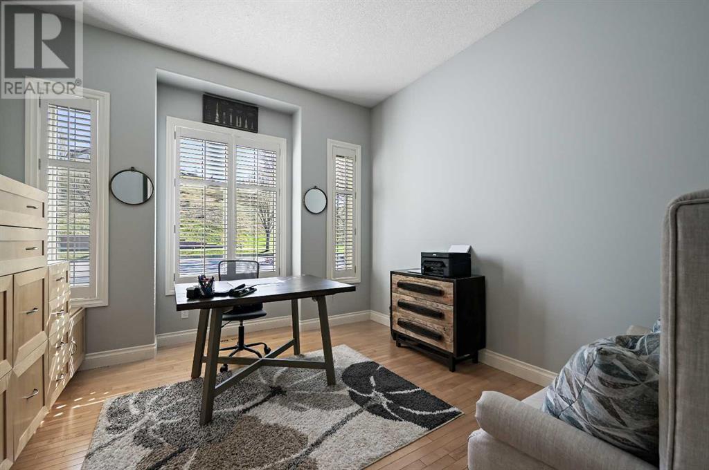 Property at 110 Discovery Ridge Boulevard SW image 3