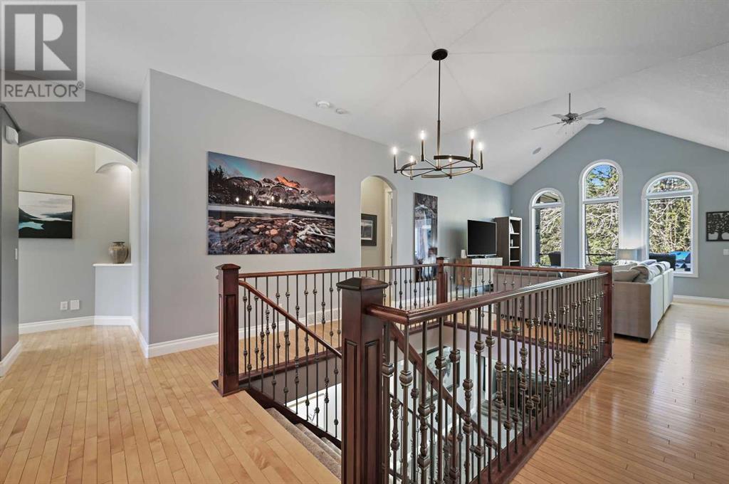 Property at 110 Discovery Ridge Boulevard SW image 4