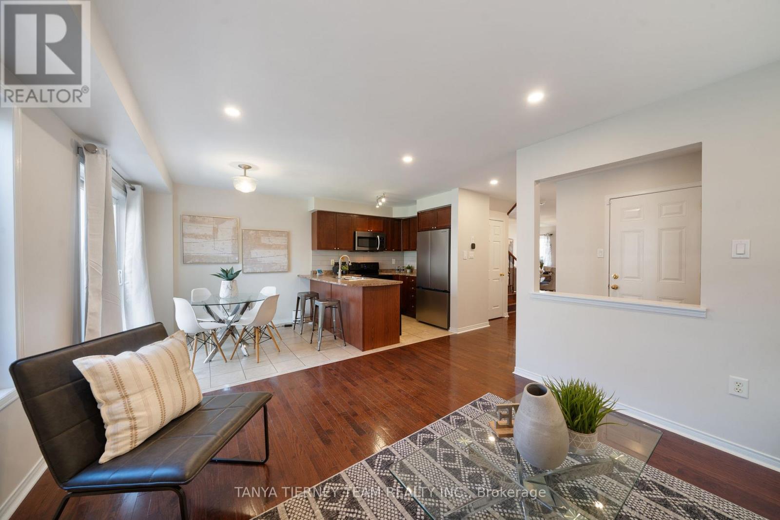 101 Oceanpearl Crescent, Whitby, Ontario  L1N 0C6 - Photo 15 - E12134684