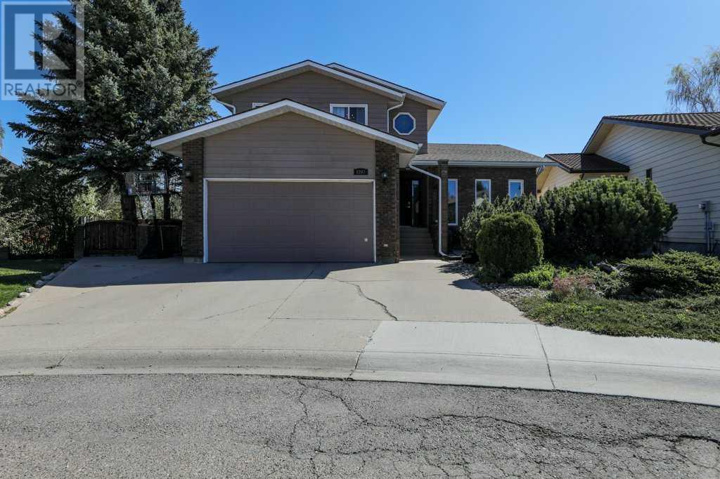 Property at 2207 26 Avenue image 2