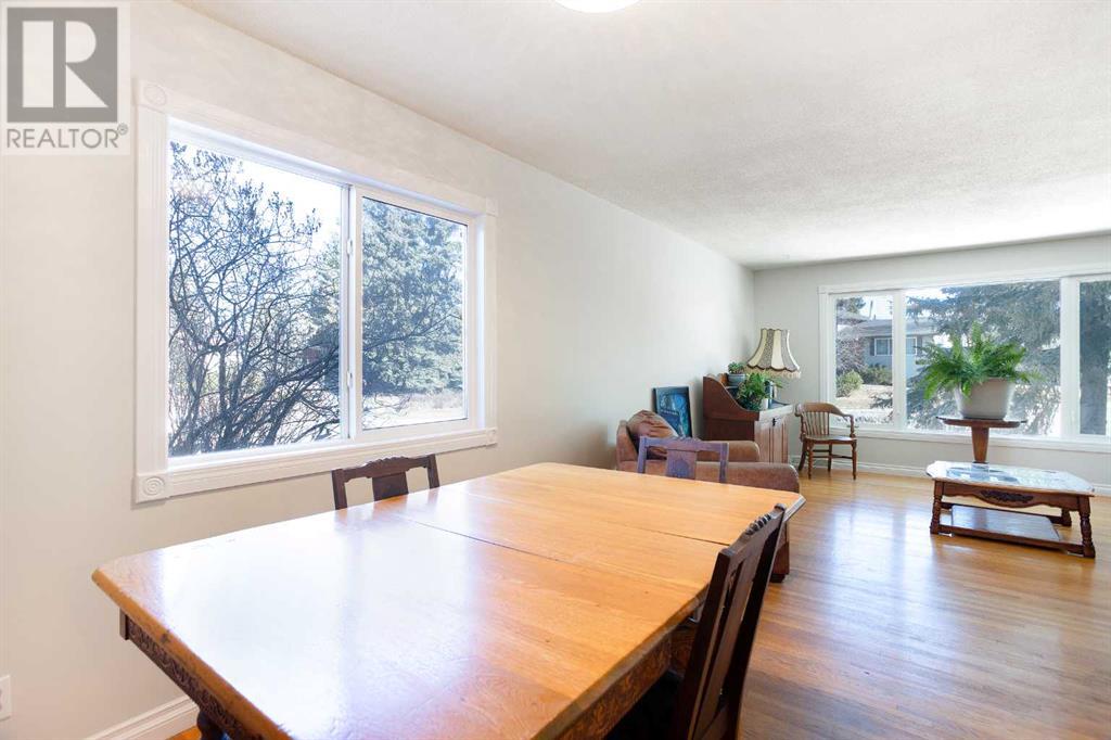 Property at 371 96 Avenue SE image 5