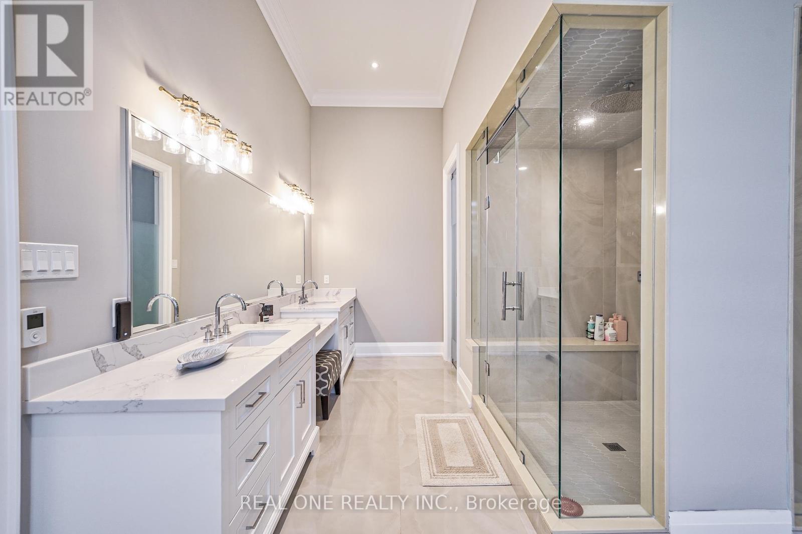170 Ward Avenue, East Gwillimbury, Ontario  L0G 1V0 - Photo 20 - N12134623