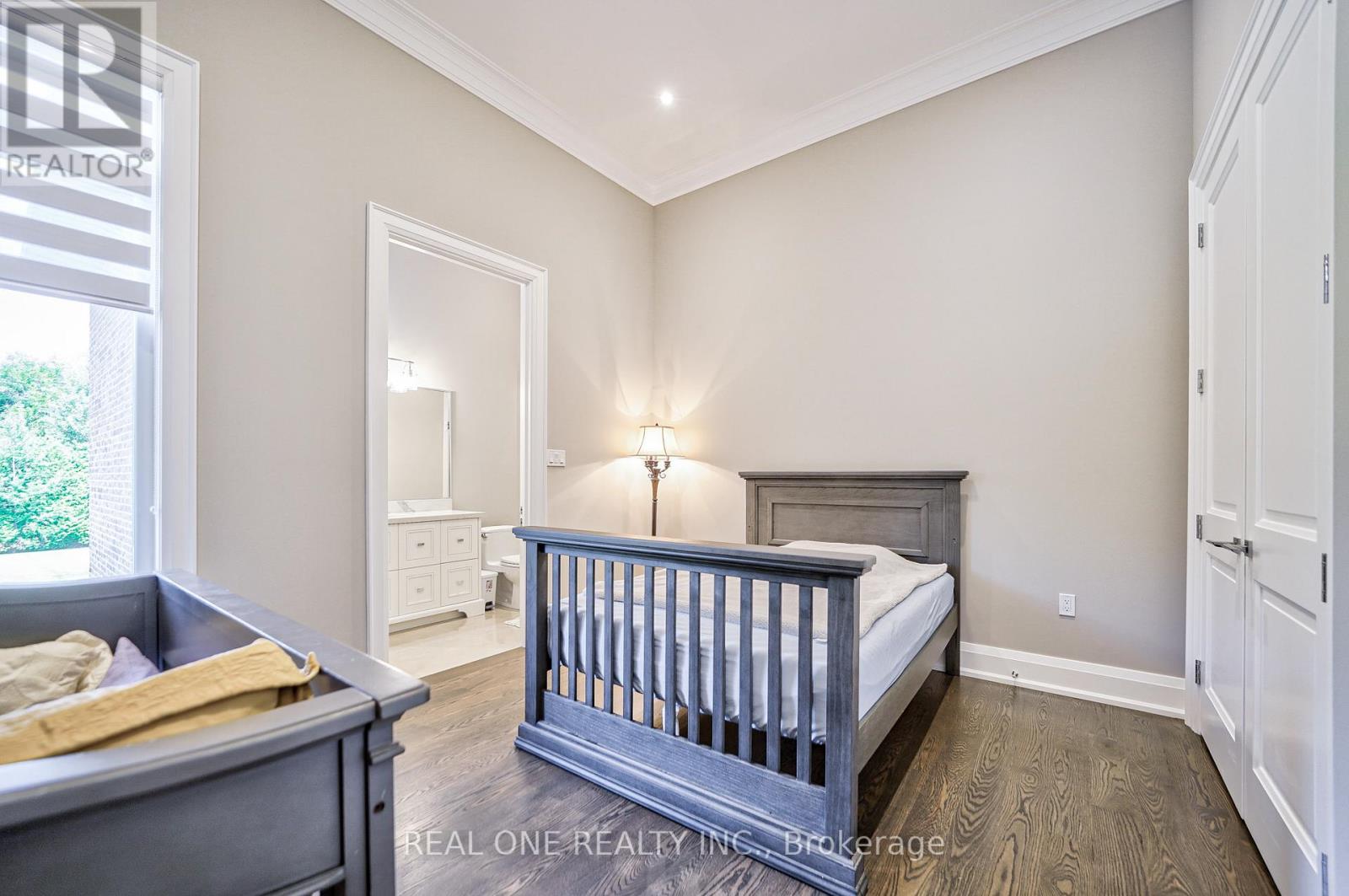 170 Ward Avenue, East Gwillimbury, Ontario  L0G 1V0 - Photo 24 - N12134623