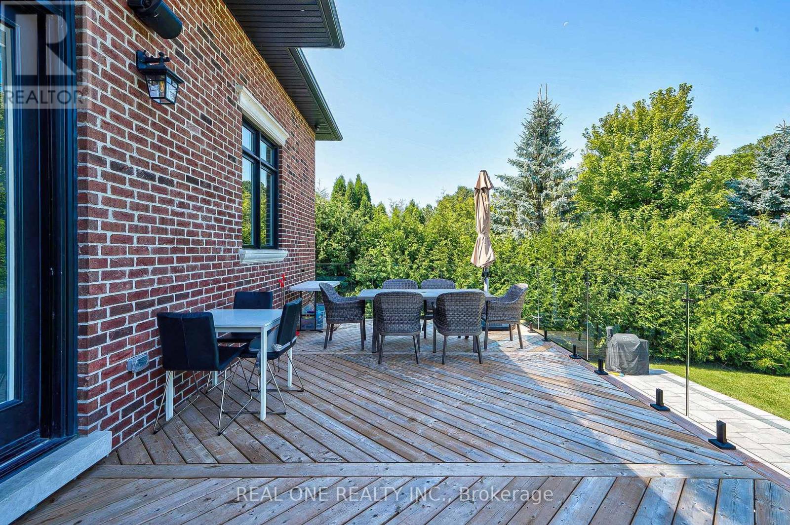 170 Ward Avenue, East Gwillimbury, Ontario  L0G 1V0 - Photo 38 - N12134623