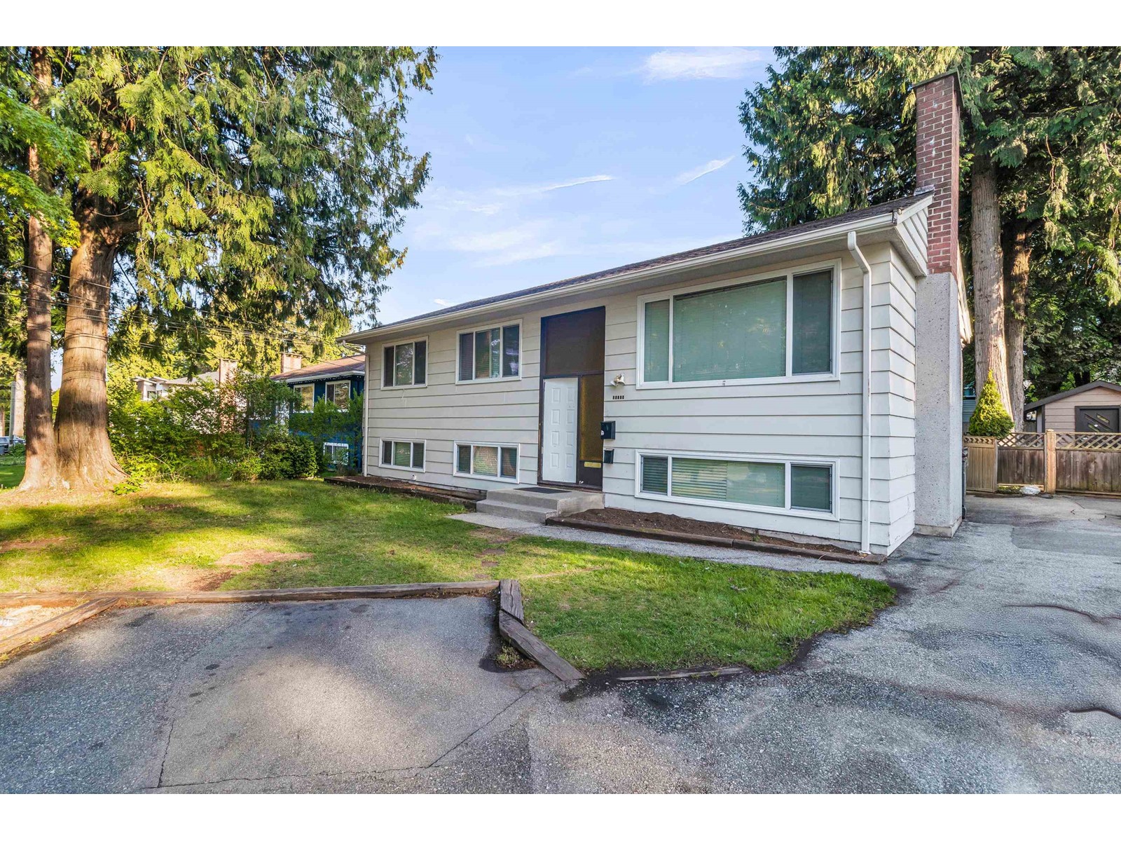 12552 99 AVENUE, surrey, British Columbia