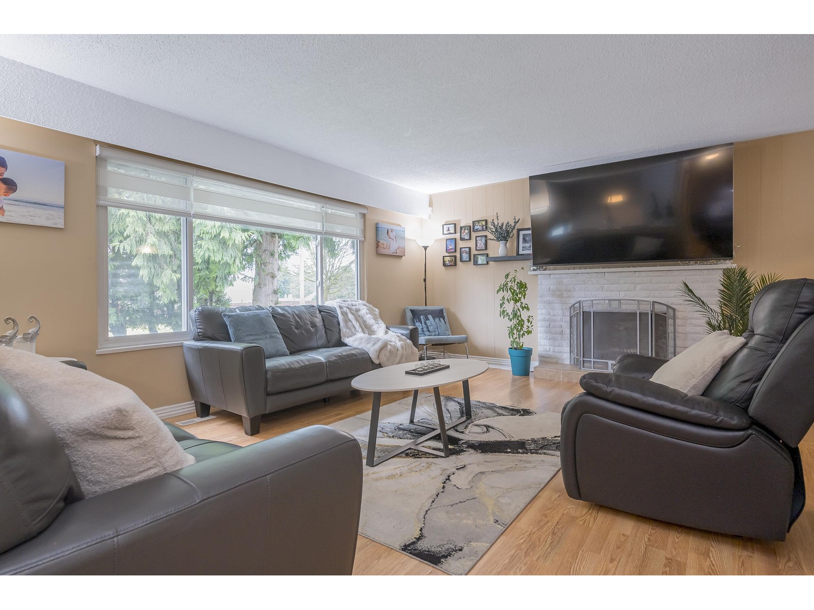 Property at 12755 104 AVENUE image 4