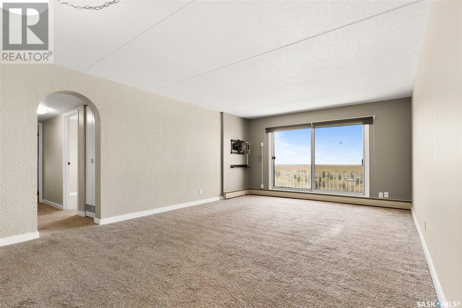Property at 1408 3520 HILLSDALE STREET image 5