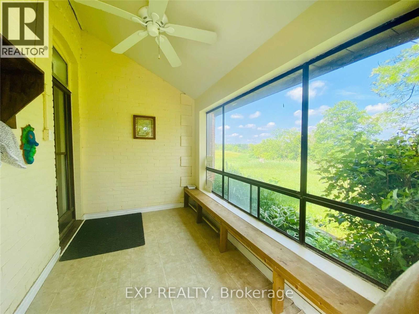9679 Hunsden Sdrd, Caledon, Ontario  L7E 0J8 - Photo 4 - W12134622