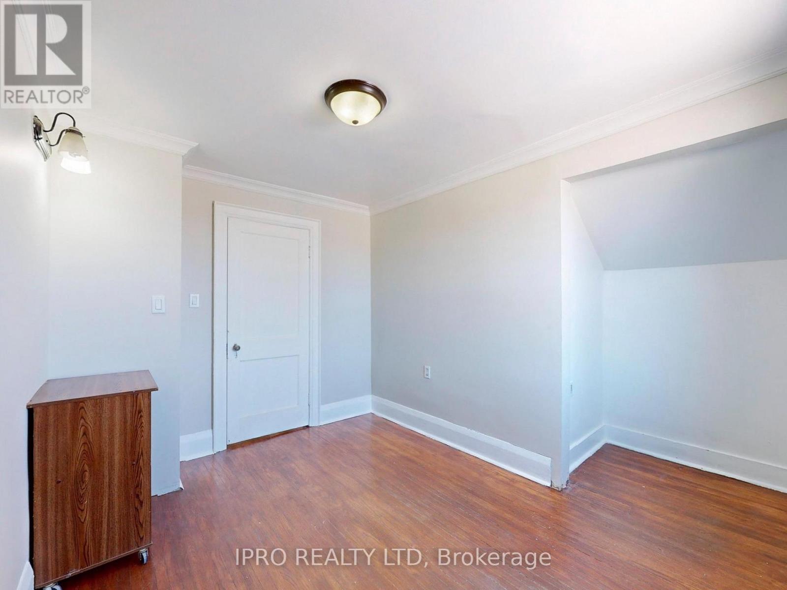 219 Queen Street W, Brampton (Downtown Brampton), Ontario  L6Y 1M6 - Photo 40 - W12134638