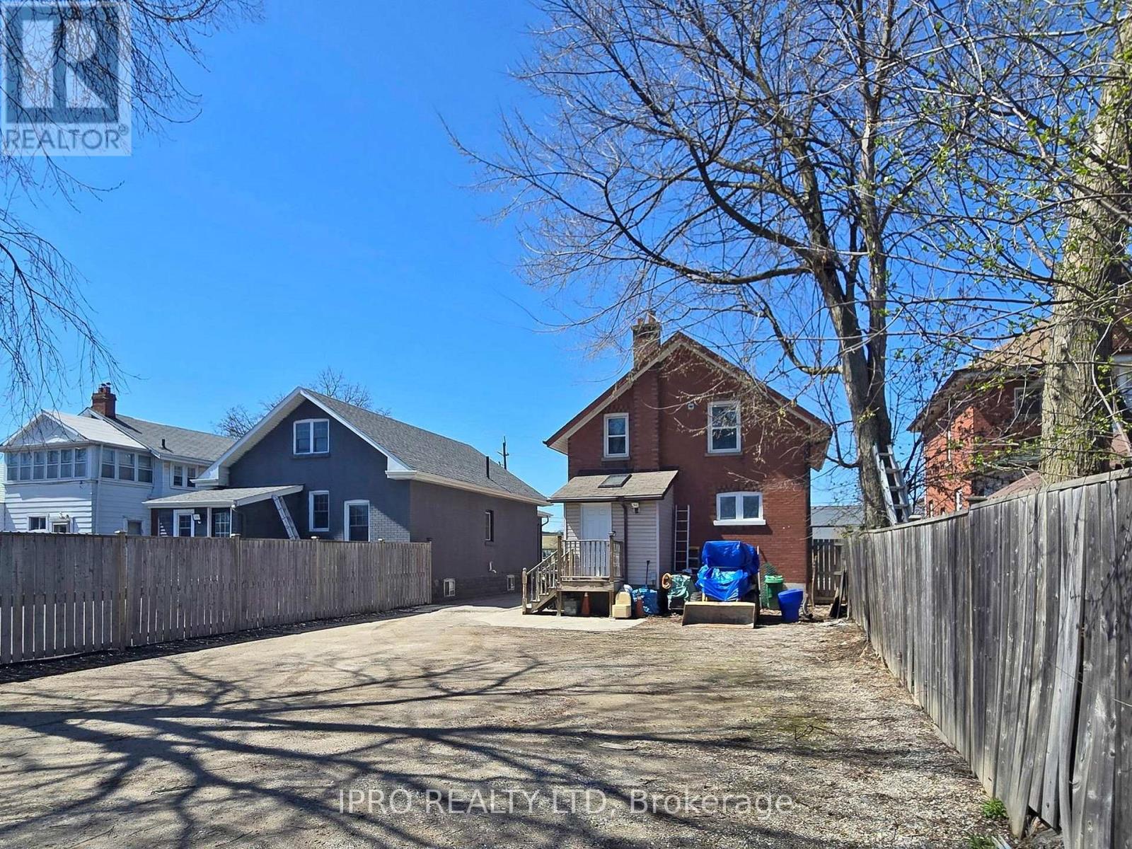 219 Queen Street W, Brampton (Downtown Brampton), Ontario  L6Y 1M6 - Photo 50 - W12134638