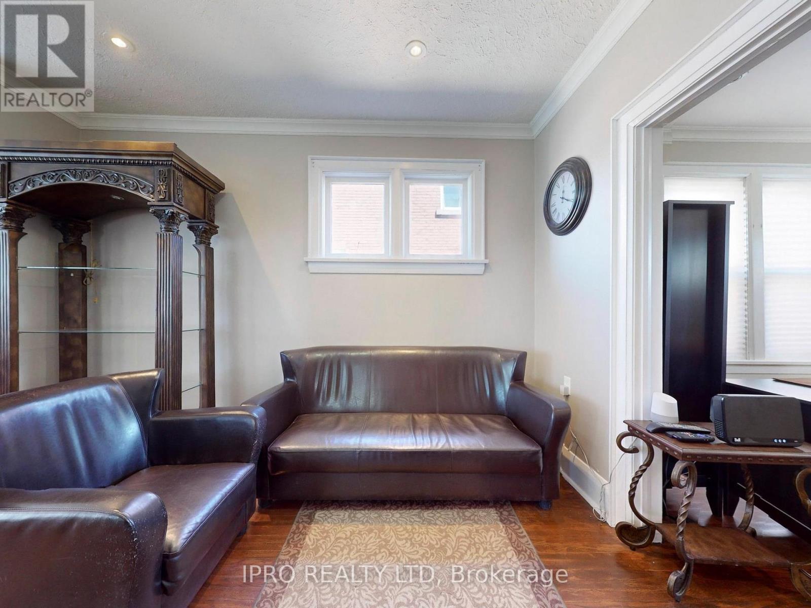 219 Queen Street W, Brampton (Downtown Brampton), Ontario  L6Y 1M6 - Photo 7 - W12134638