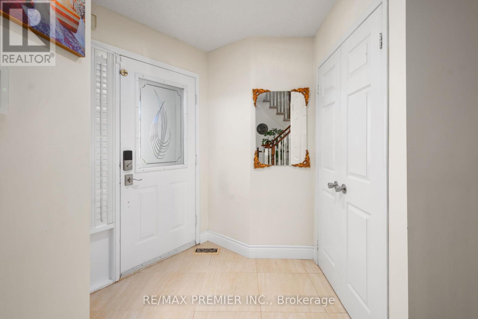 Property at 3960 HONEY LOCUST TRAIL image 3