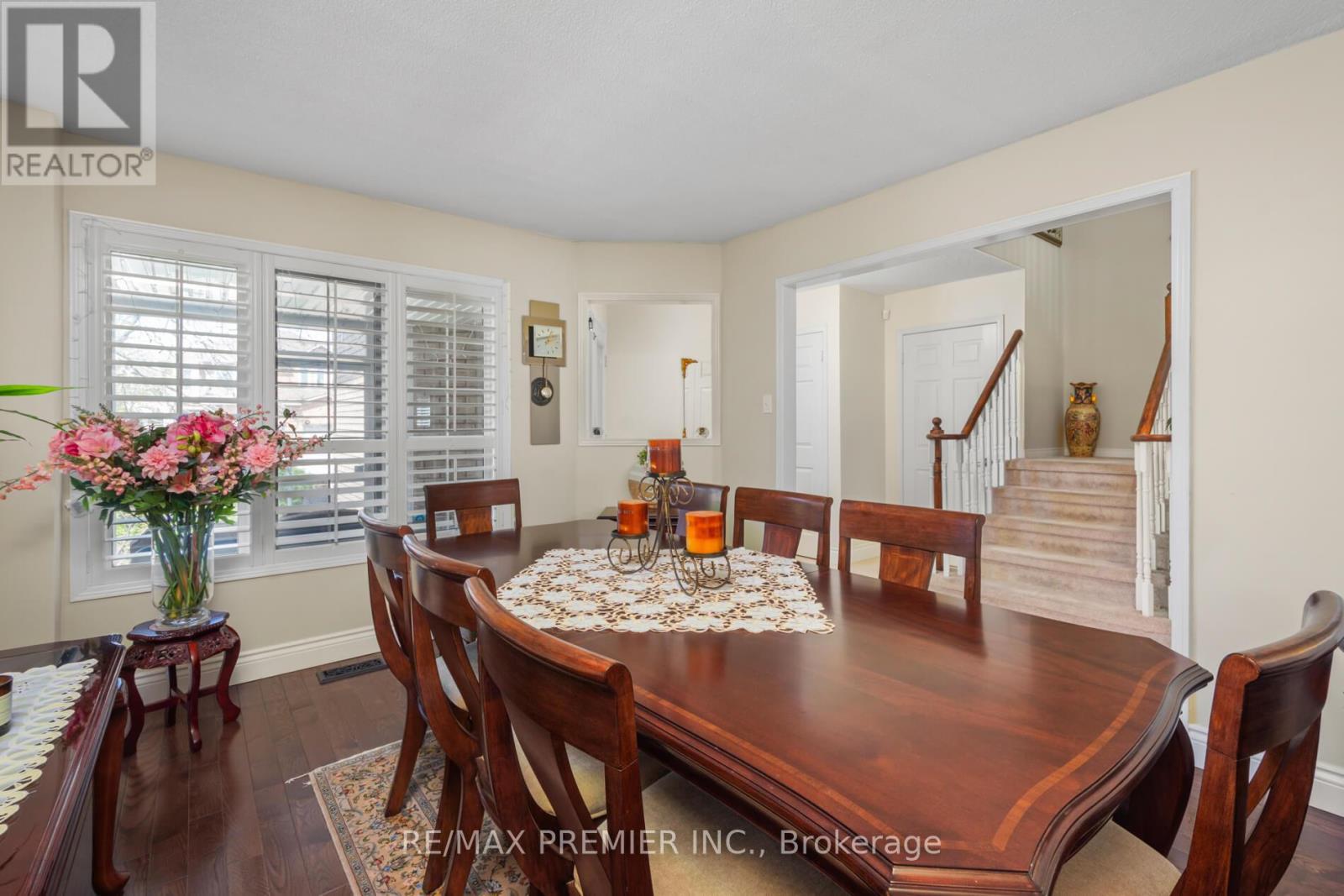 Property at 3960 HONEY LOCUST TRAIL image 5
