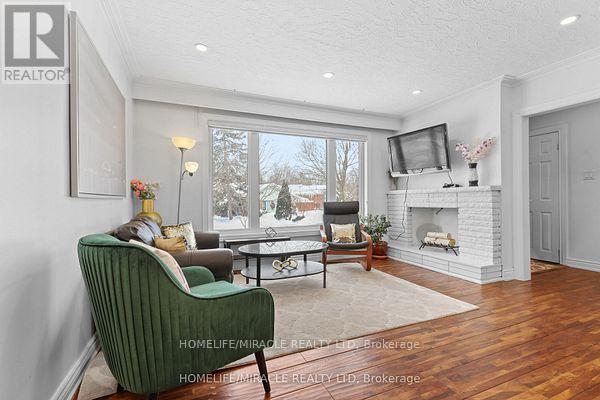 37 Meadowland Drive, Brampton, Ontario  L6W 2R5 - Photo 8 - W12134667