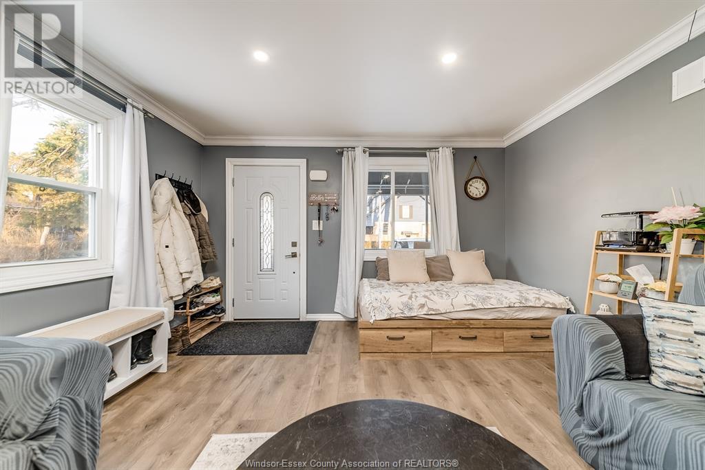 Property at 1455 YORK STREET image 5