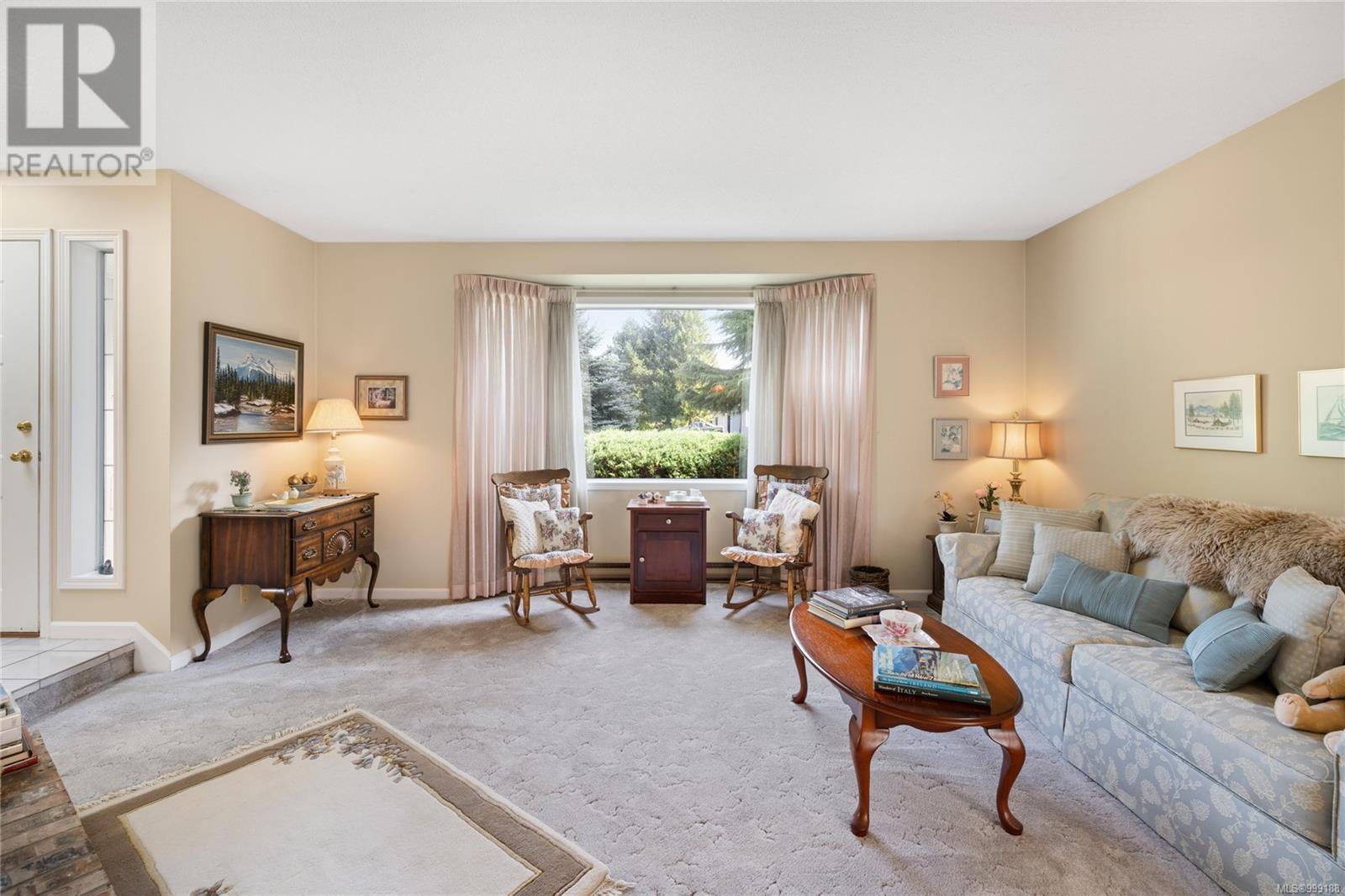 Property at 591 Moresby Ave image 4