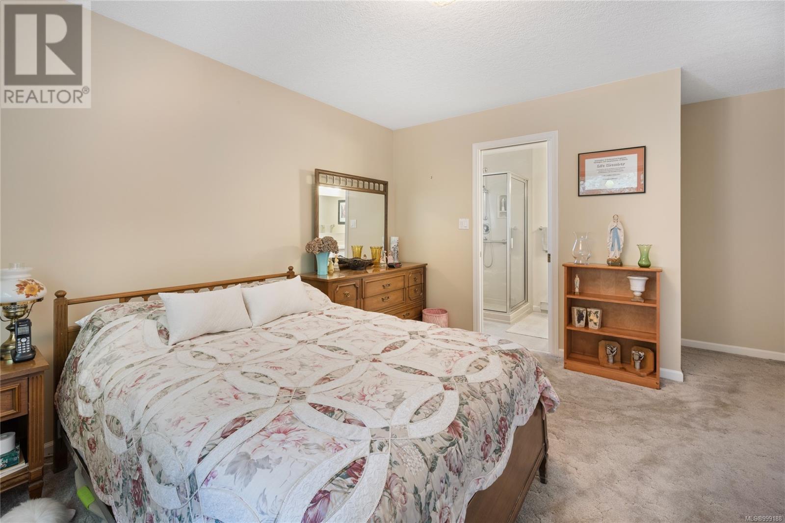 Property at 591 Moresby Ave image 5