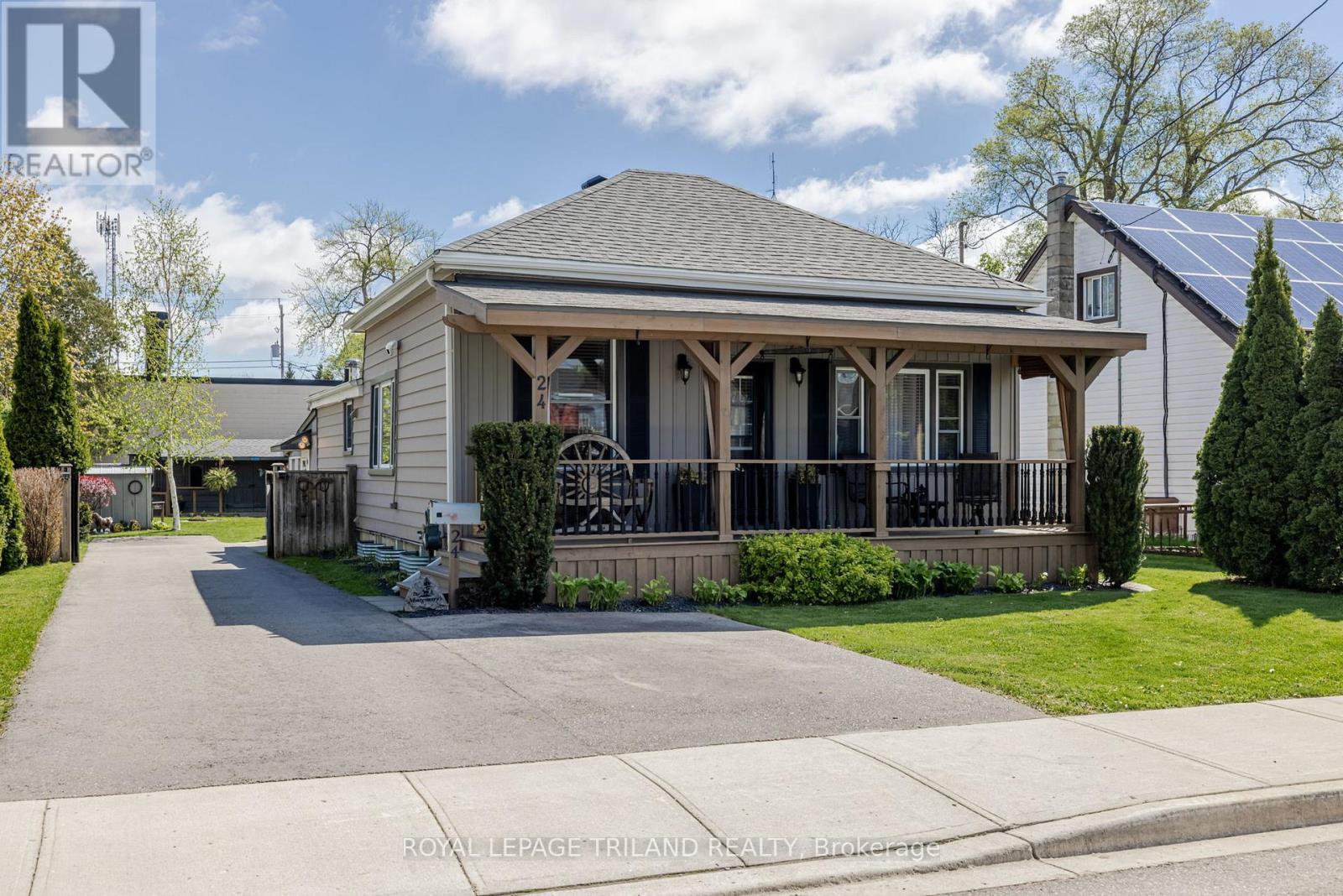 24 MUIR STREET, London East, Ontario
