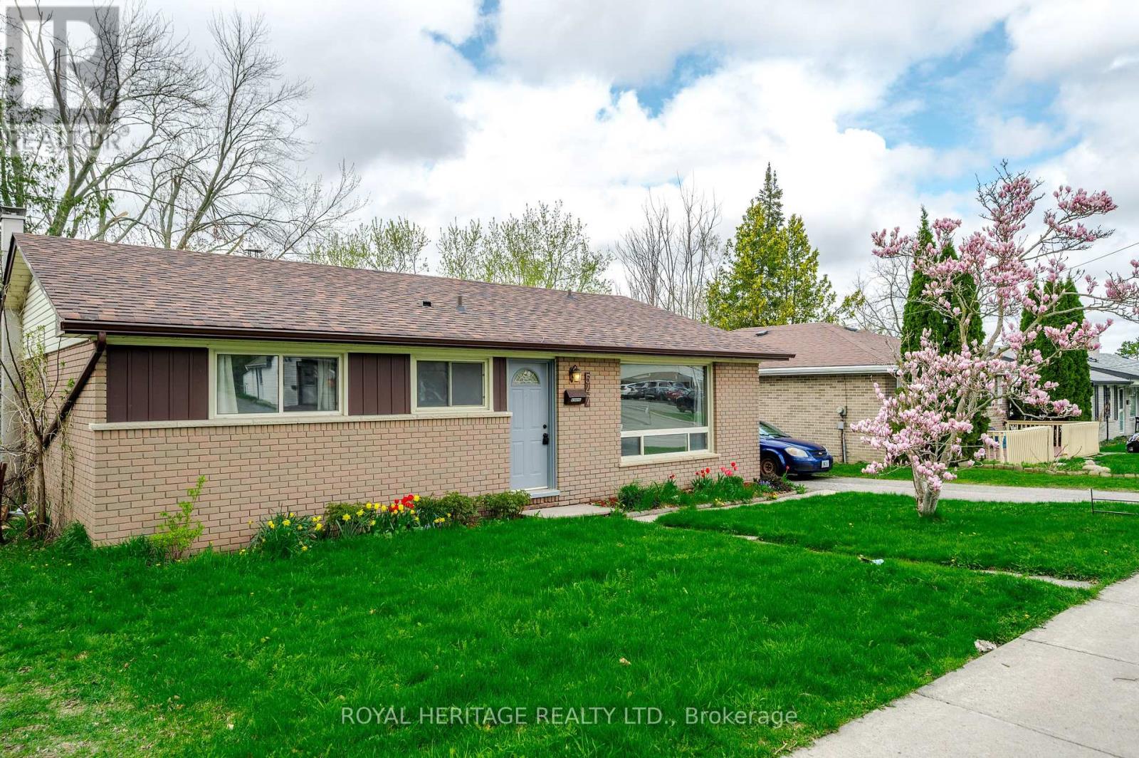 547 River Road S, Peterborough South, Ontario  K9J 1E6 - Photo 1 - X12134644