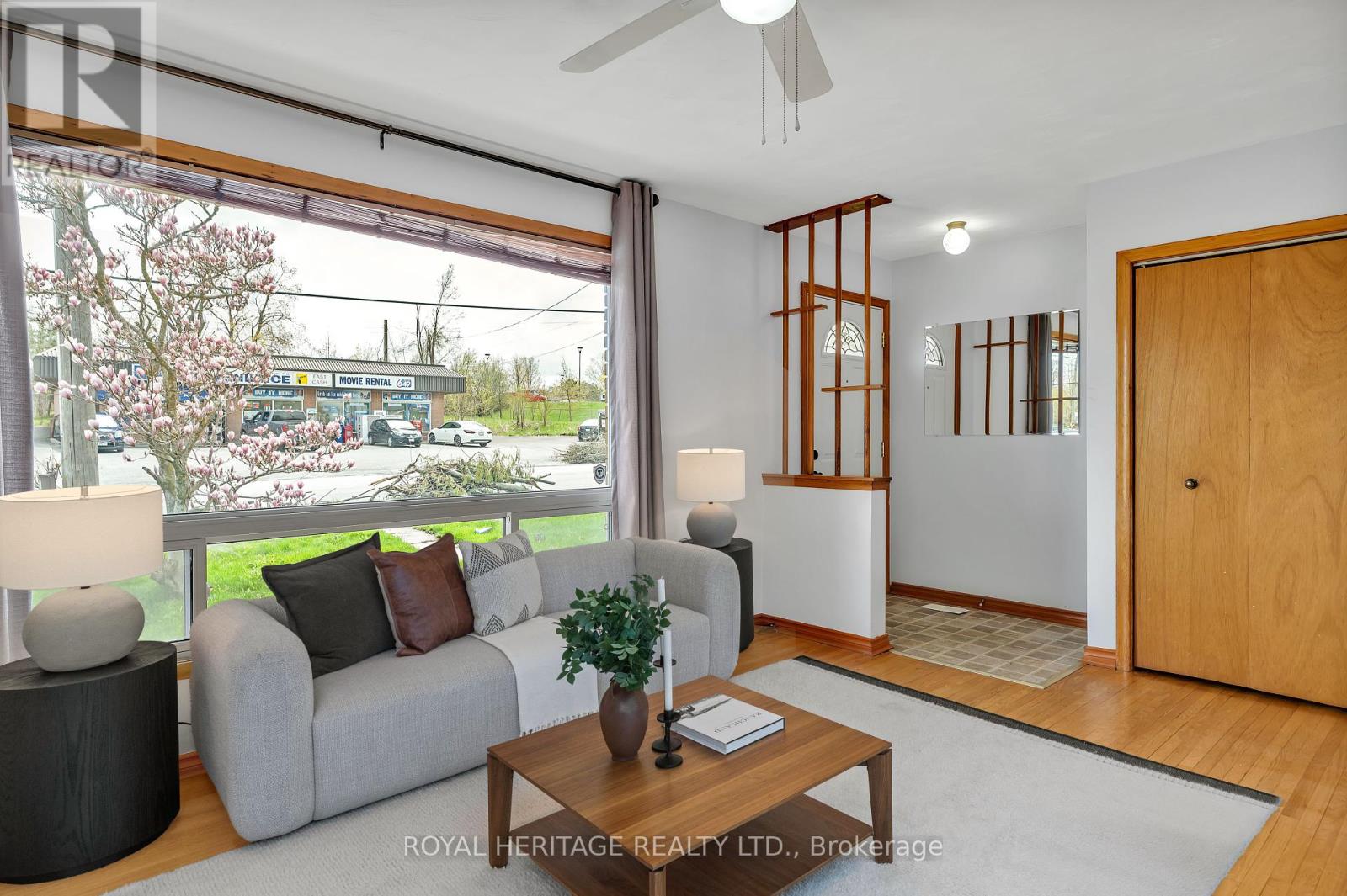 547 River Road S, Peterborough South, Ontario  K9J 1E6 - Photo 3 - X12134644