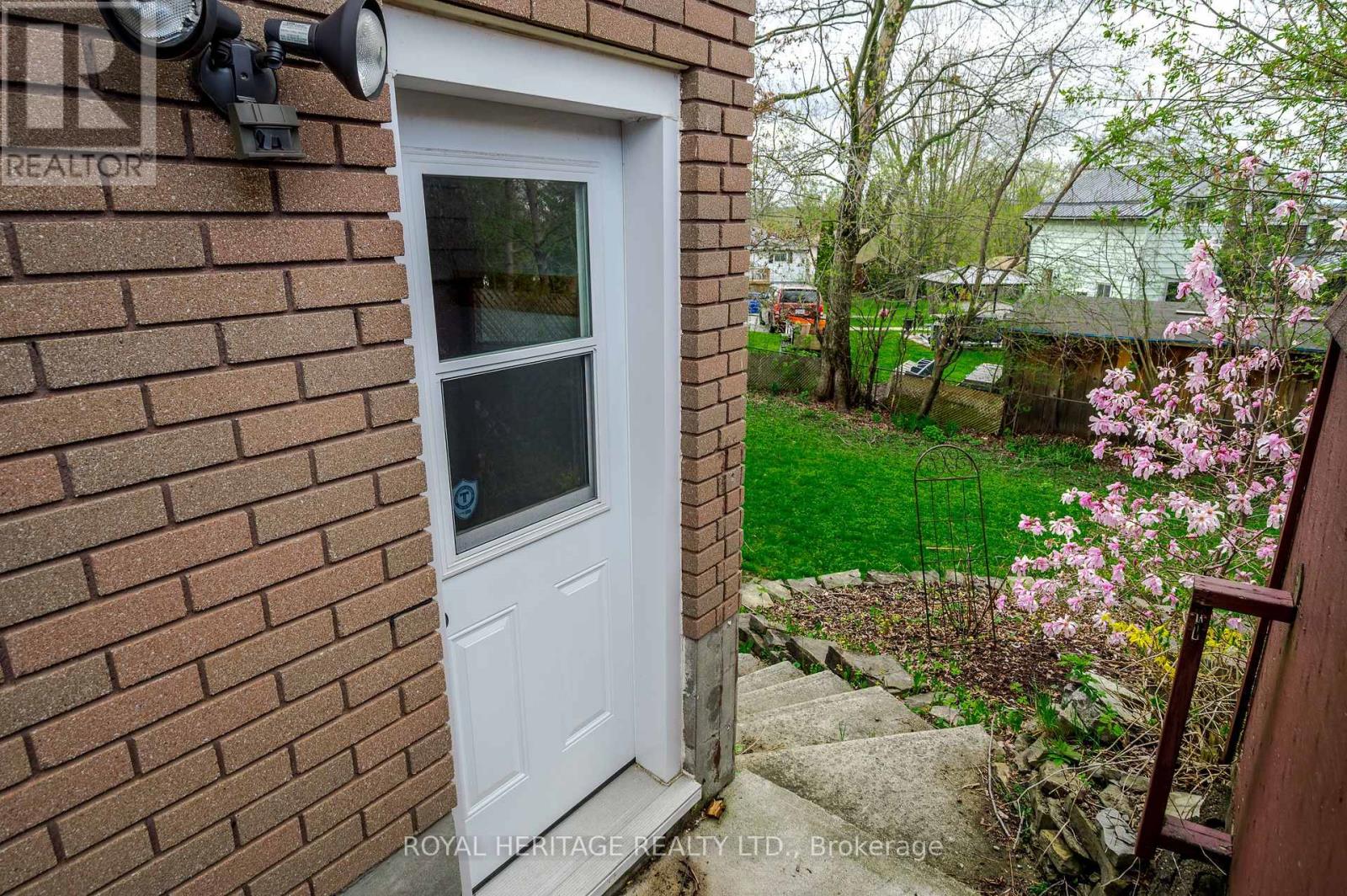 547 River Road S, Peterborough South, Ontario  K9J 1E6 - Photo 36 - X12134644