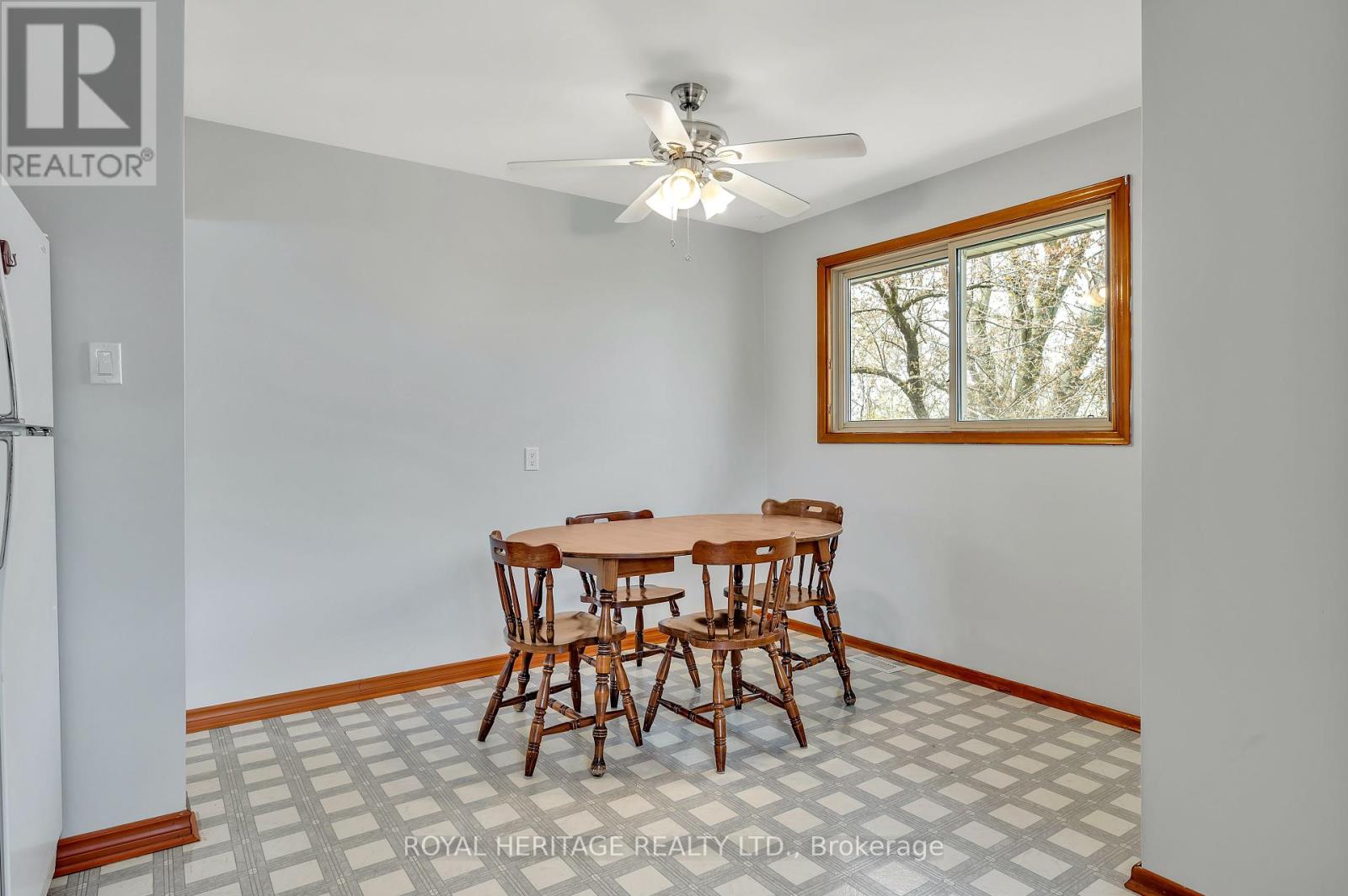 547 River Road S, Peterborough South, Ontario  K9J 1E6 - Photo 7 - X12134644