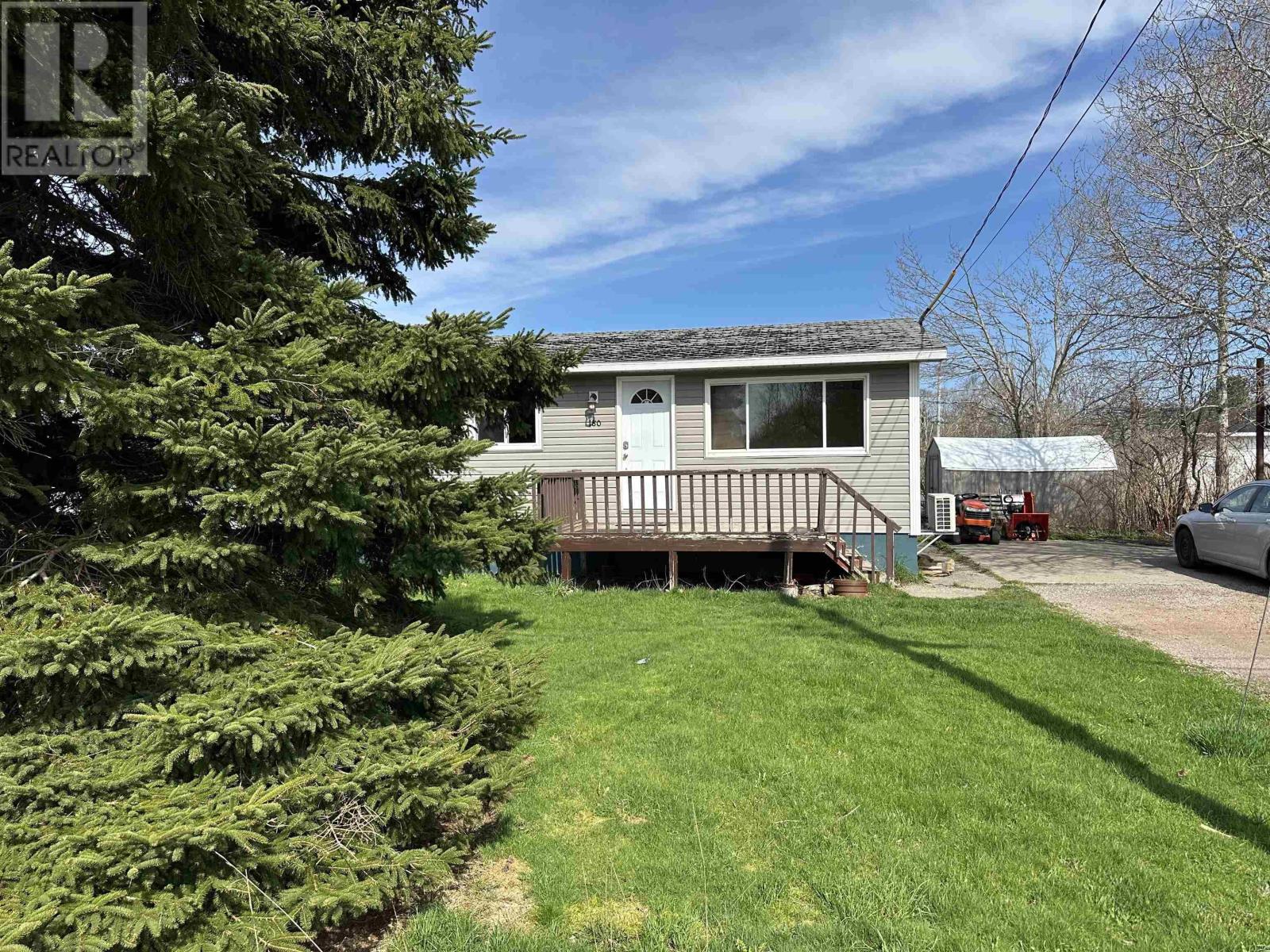 180 Monteith Avenue, Westmount, Nova Scotia  B1R 1L1 - Photo 2 - 202510351