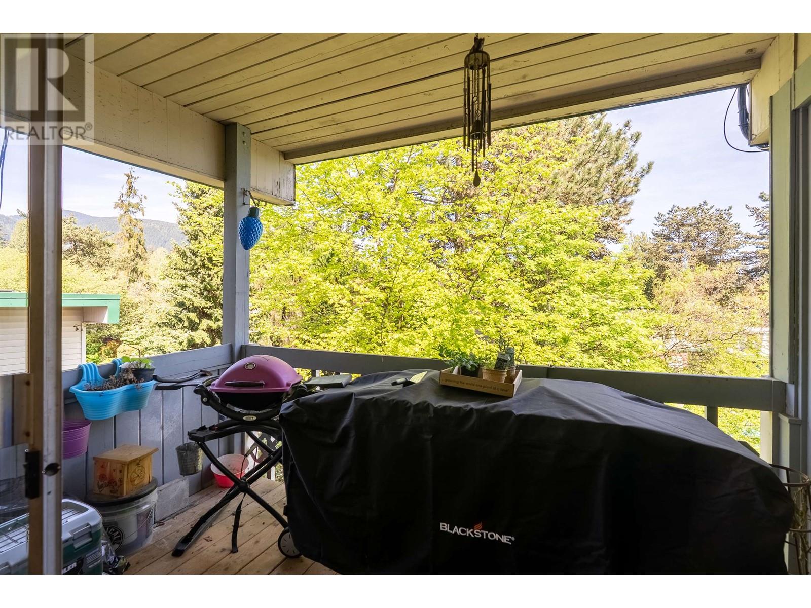 842 Westview Crescent, North Vancouver, British Columbia  V7N 3Y1 - Photo 4 - R3000291