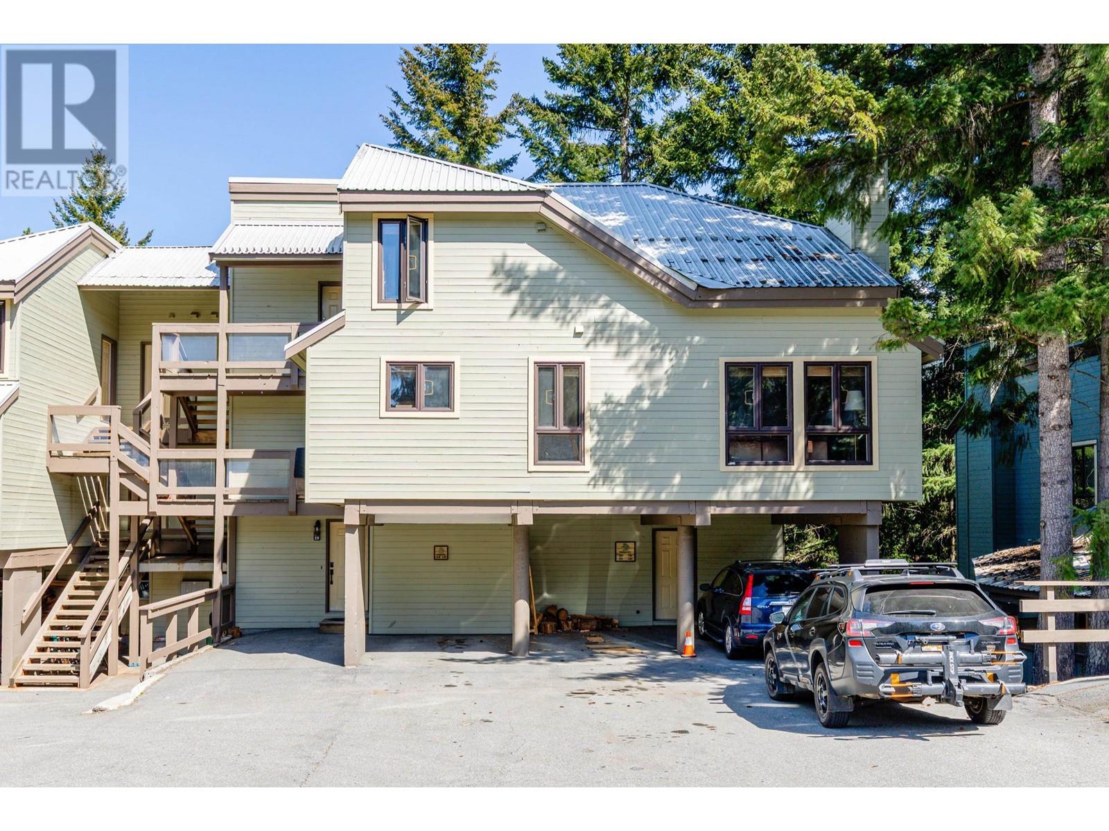 18 6125 Eagle Drive, Whistler, British Columbia  V8E 0W3 - Photo 1 - R3000298