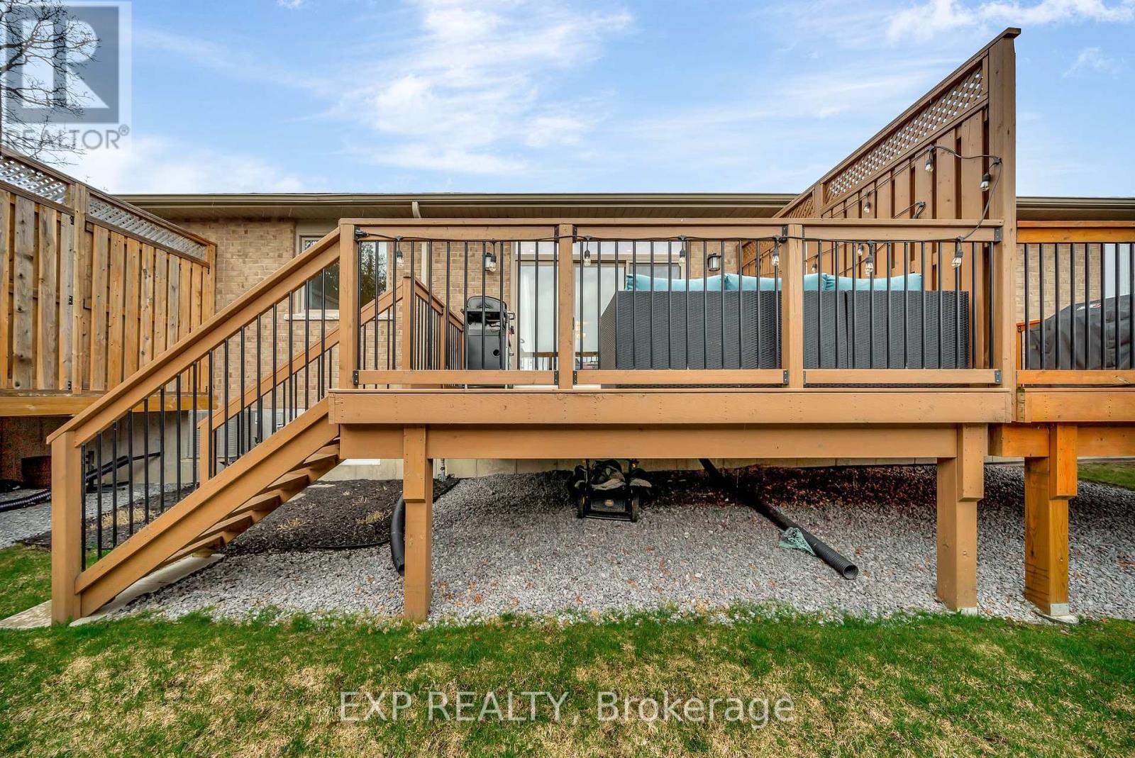 110 Spruce Gardens, Belleville, Ontario  K8N 0B5 - Photo 39 - X12107653