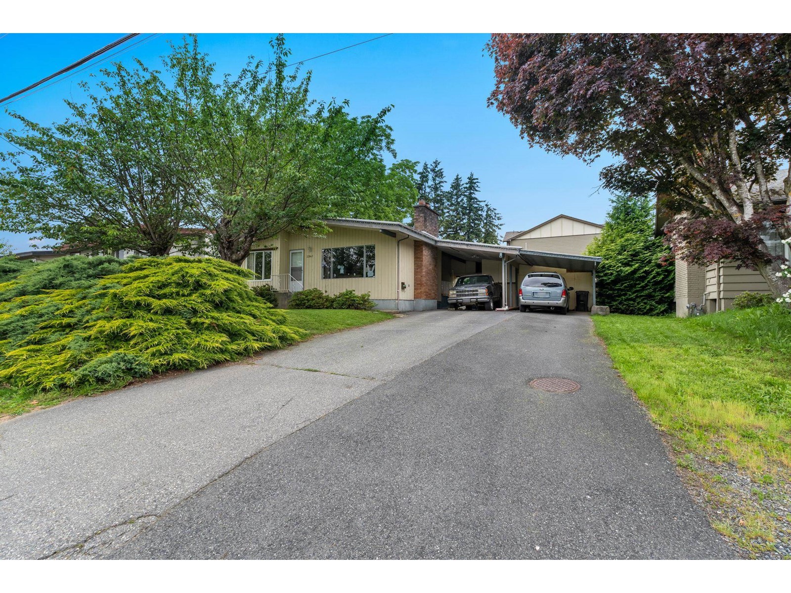 Property at 33847 FERN STREET image 2
