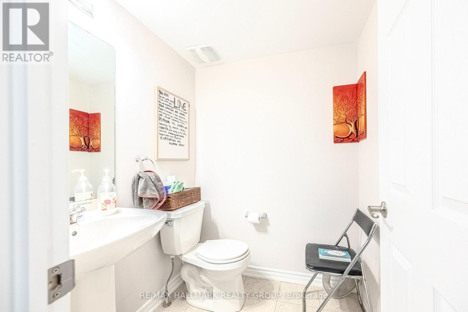 509 Ozawa Private, Ottawa, Ontario  K1K 4Z8 - Photo 10 - X12069846