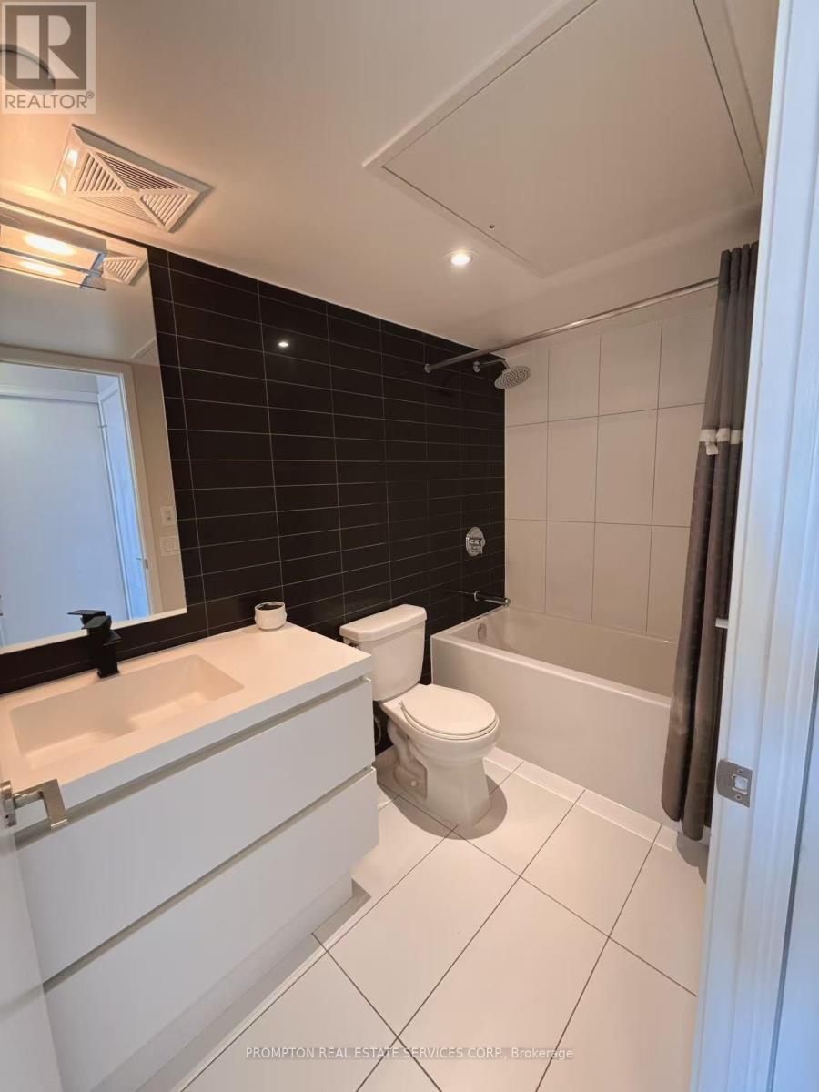 1615 - 75 Queens Wharf Road, Toronto, Ontario  M5V 0J8 - Photo 16 - C12134792